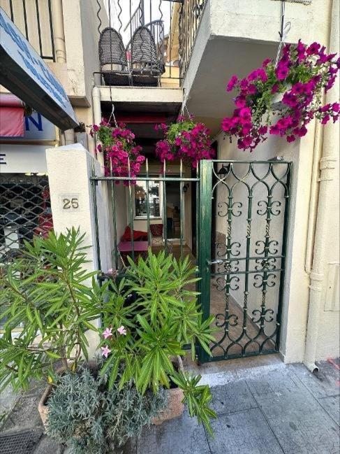 Хостел Crew Key West Антиб Экстерьер фото
